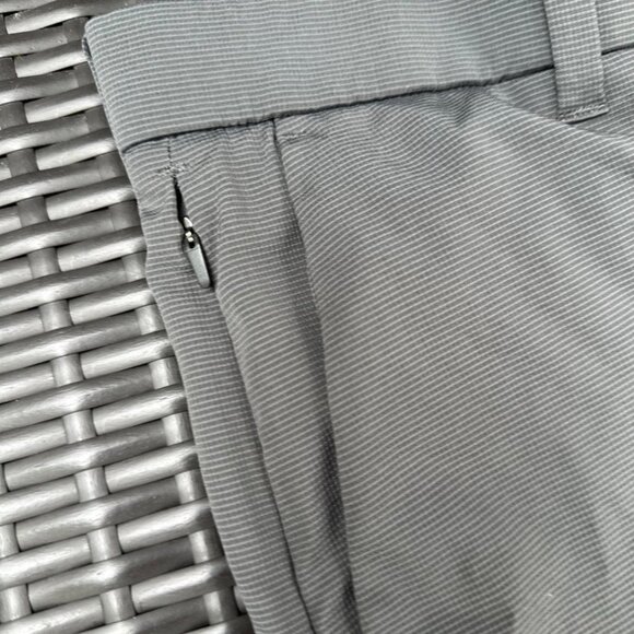 Men's Callaway Flat Front Golf Short Grey - 30 - Picture 2 of 4